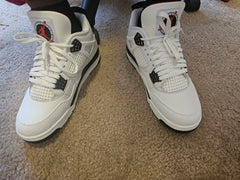 Air Jordan 4 "Flight Club"